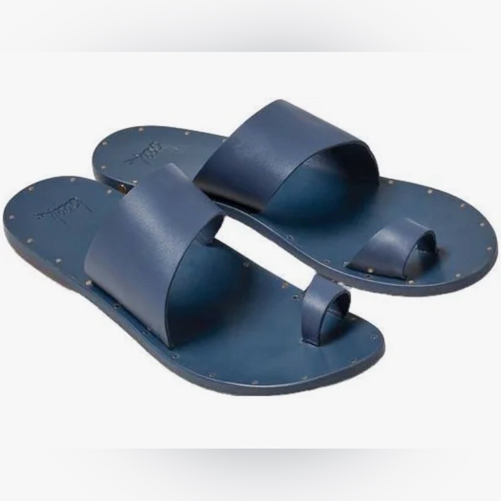 NEW Beek Finch Sandal